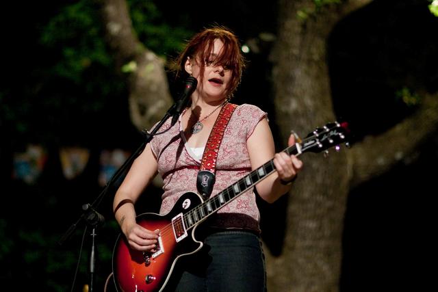 Carolyn Wonderland at Nutty Brown Cafe - June 6, 2008